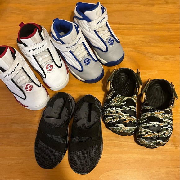 Toddler Boys shoes size 9C - Picture 2 of 6